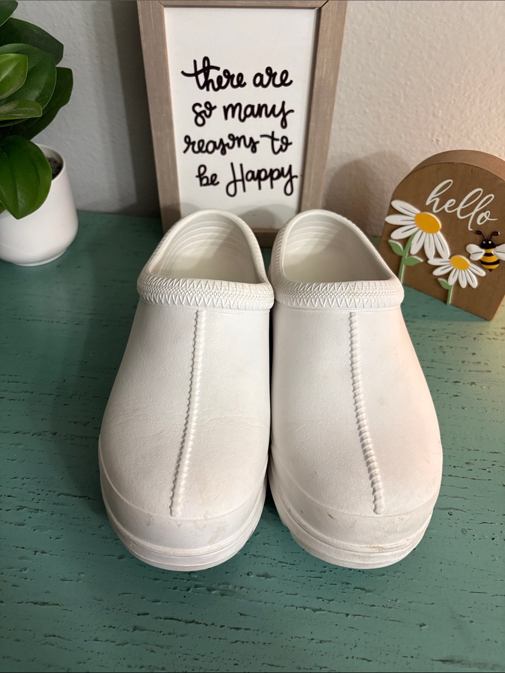 UGG White Slip-On Clogs / Sandals